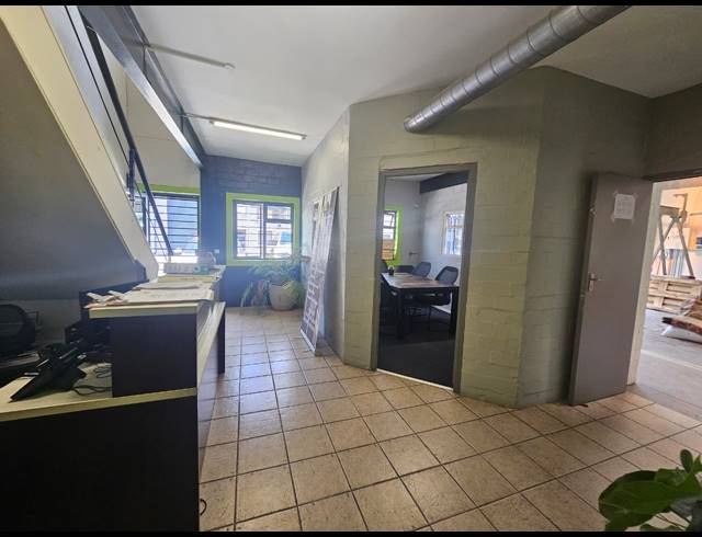 414M² WAREHOUSE TO LET IN MAITLAND